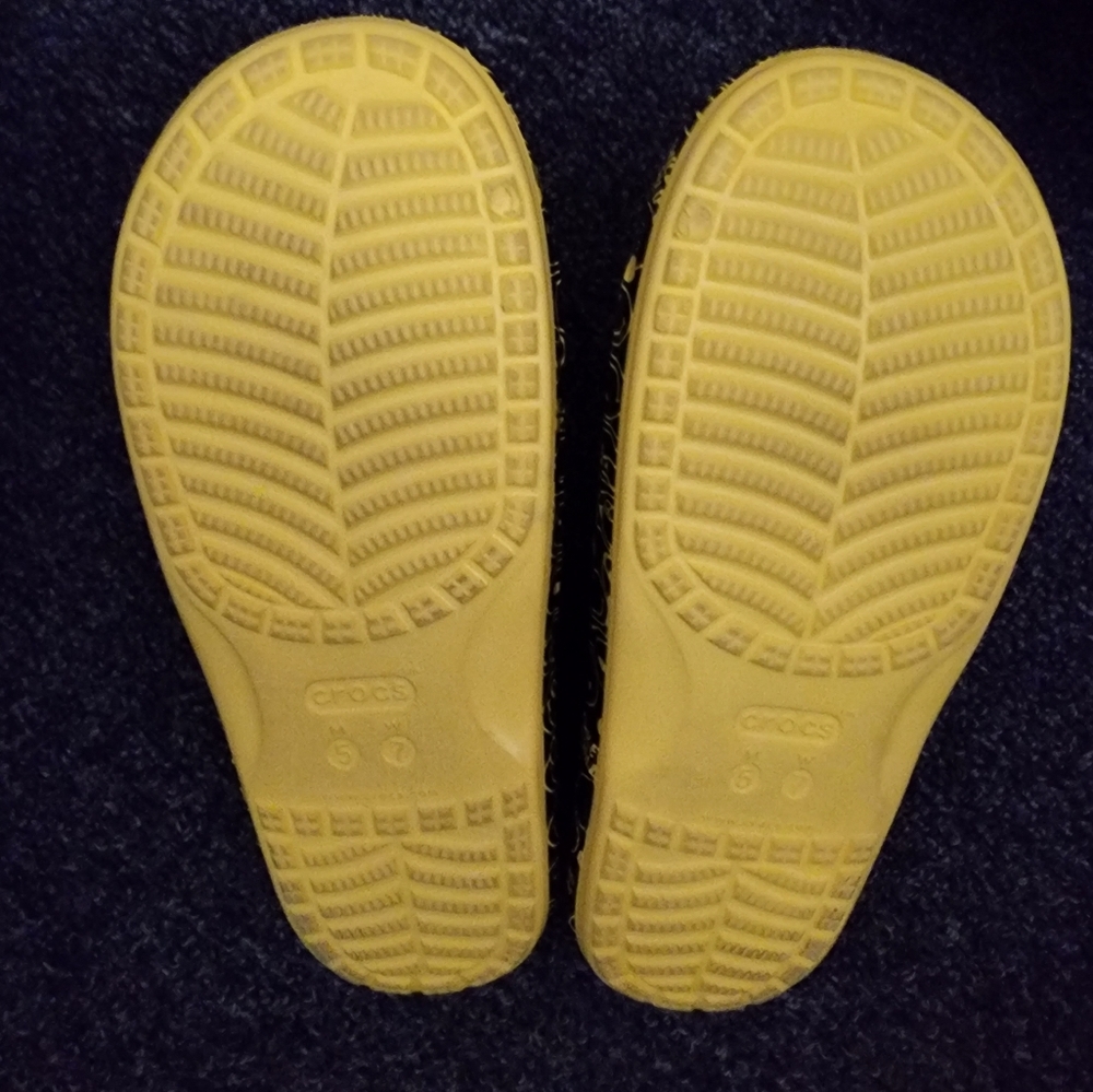 Crocs smiley - Picture 2 of 3